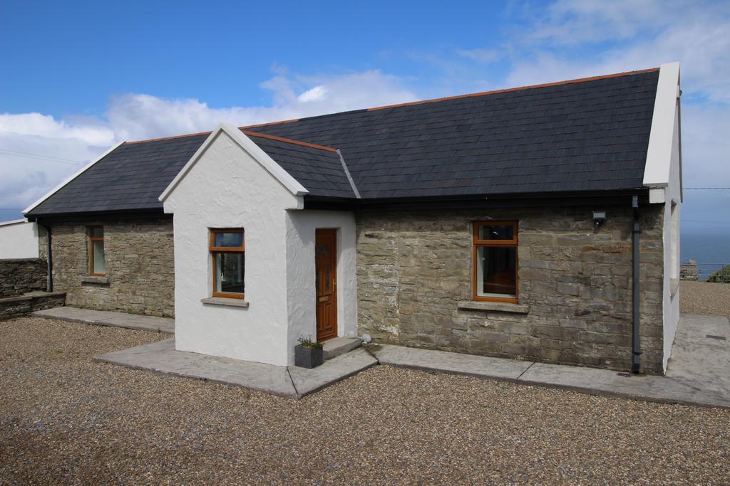 Salt Cliff Cottage Doolin Exterior photo